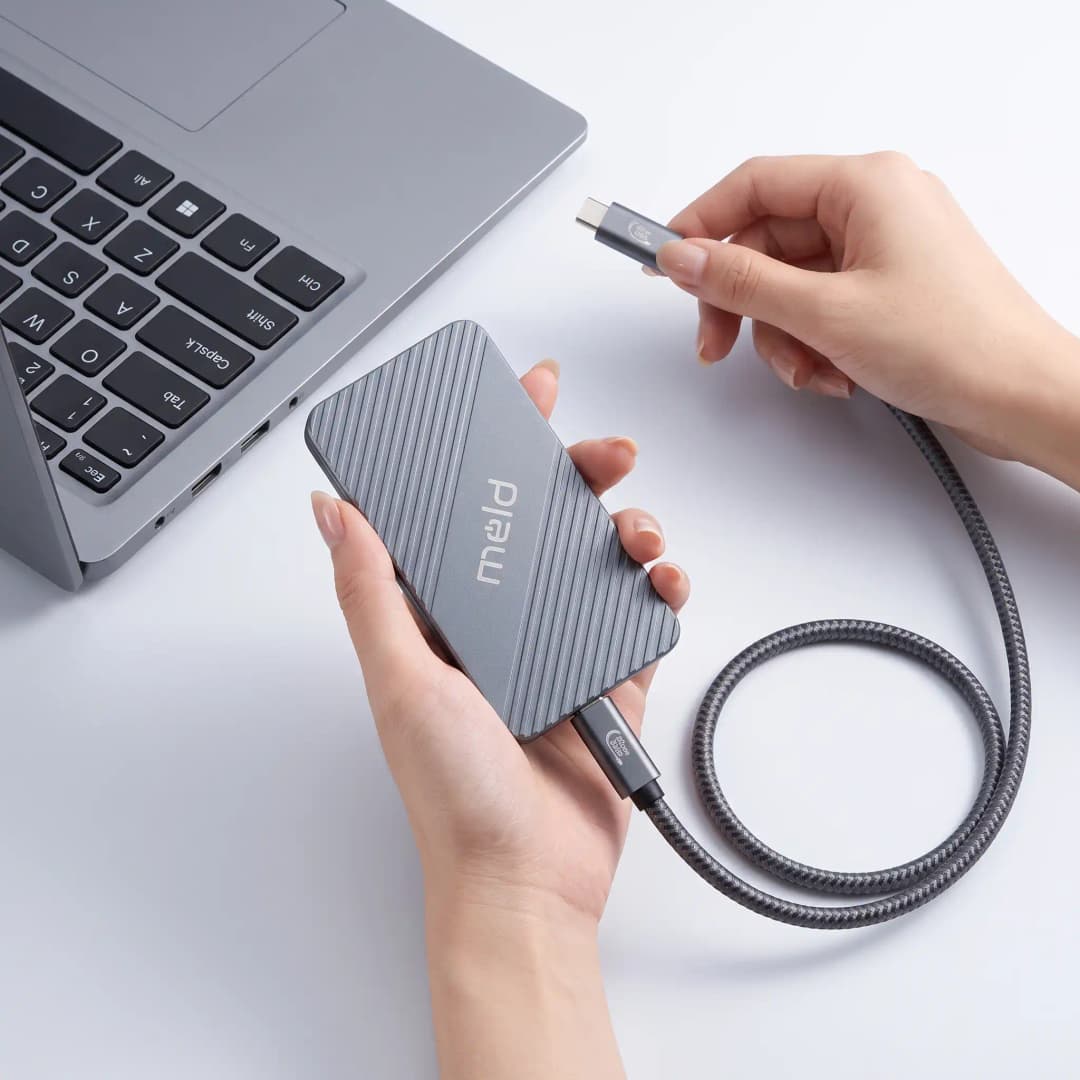 meld USB4 SSD Enclosure 40Gbps Screwless — foto produk resmi